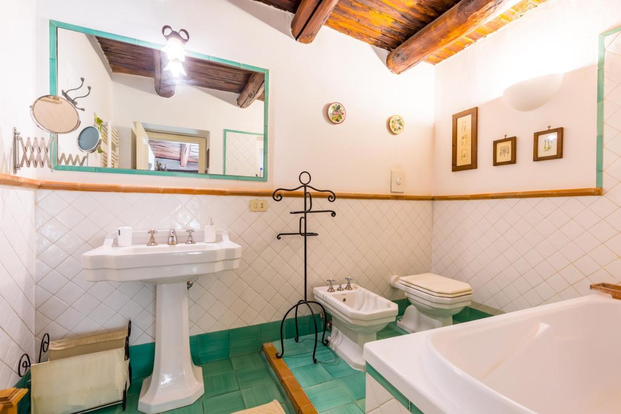 Residenza Capano Charming House By Napoliapartments Екстериор снимка