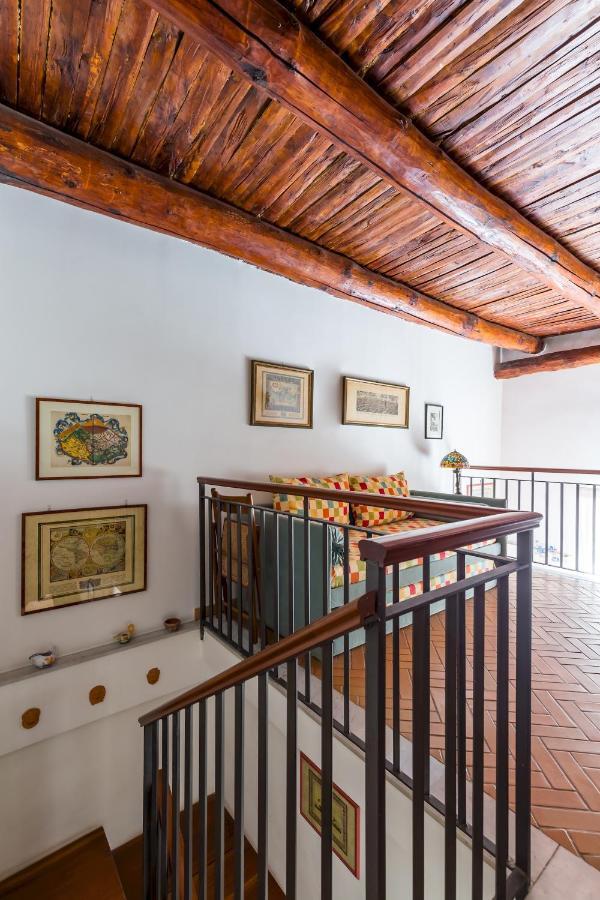 Residenza Capano Charming House By Napoliapartments Екстериор снимка